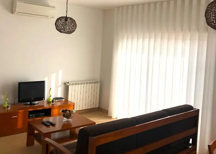 Lägenhet Alojamentos Campo & Mar - T1 Com Piscina