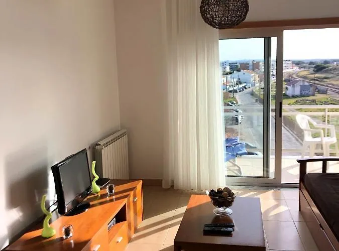 Alojamentos Campo & Mar - T1 Com Piscina São Martinho do Porto