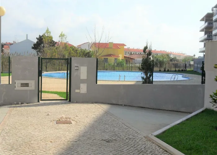 Alojamentos Campo & Mar - T1 Com Piscina Lägenhet *